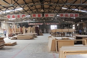 40歲木匠的匠心突圍 從簡陋工廠到年入百萬的家私創(chuàng)業(yè)之路